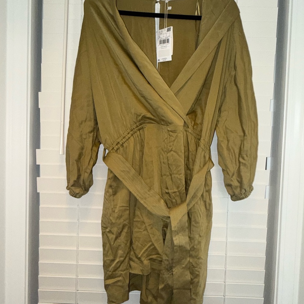 Mango Khaki Women's Shorts